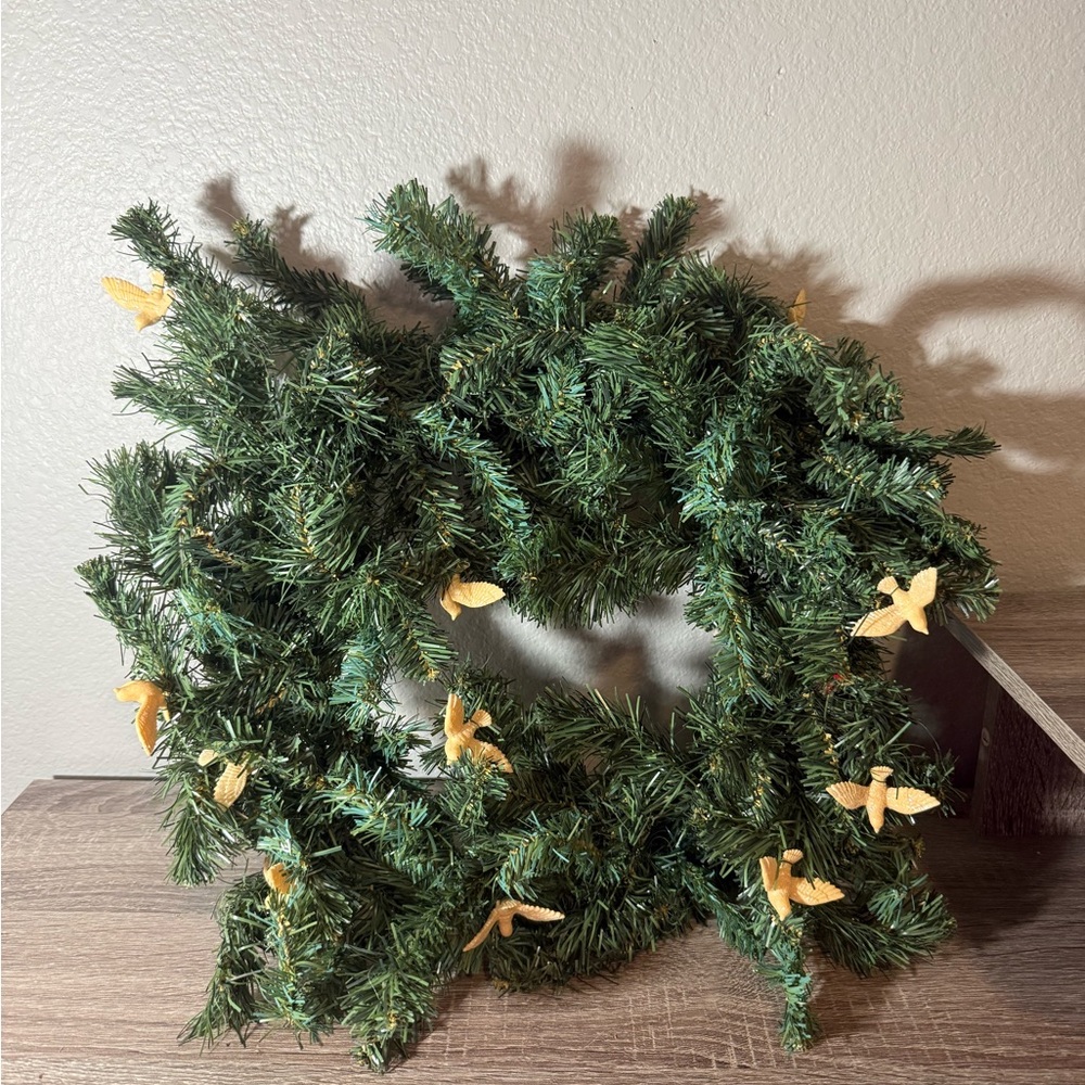 Festive Green Holiday Wreath with Gold Accents